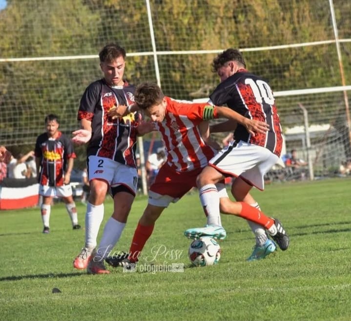 URD: Destacan en Ayacucho: Atlético-Defensores y Sarmiento-Gimnasia