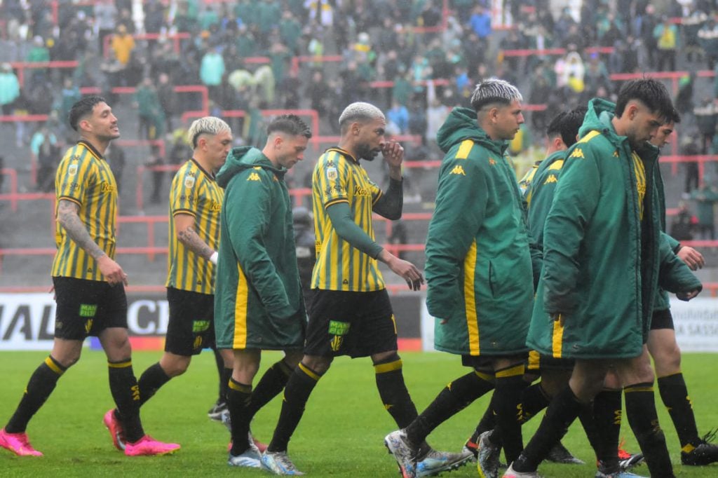 De la Vega titular en un Aldosivi que no encuentra salida